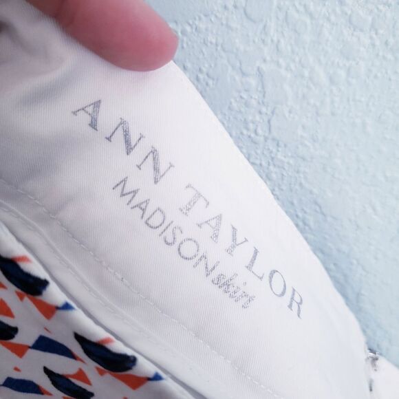 Ann Taylor - Picture 6 of 7